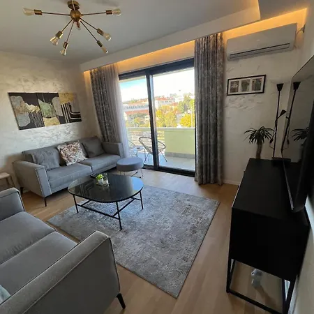 Apartament Lux Near The Hilton *